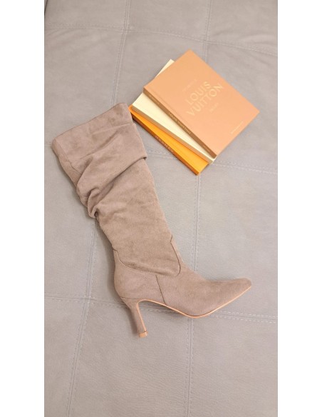 Stivale In Camoscio Lampo Laterale